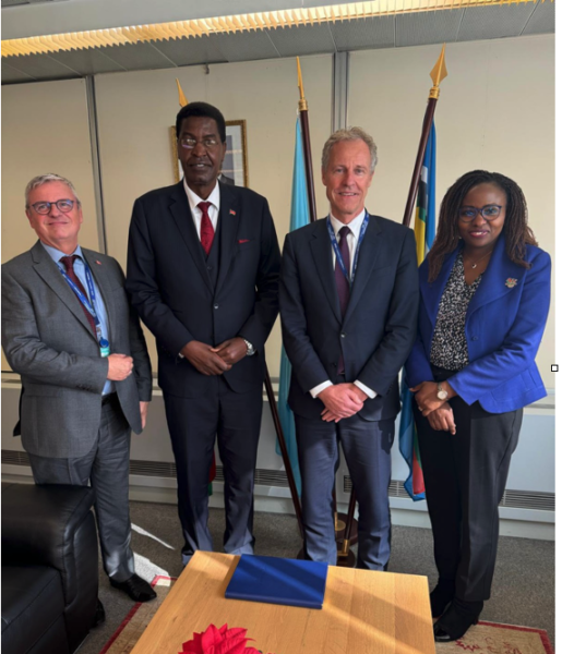 Kenyan and Norway UNESCO delegations during a conference